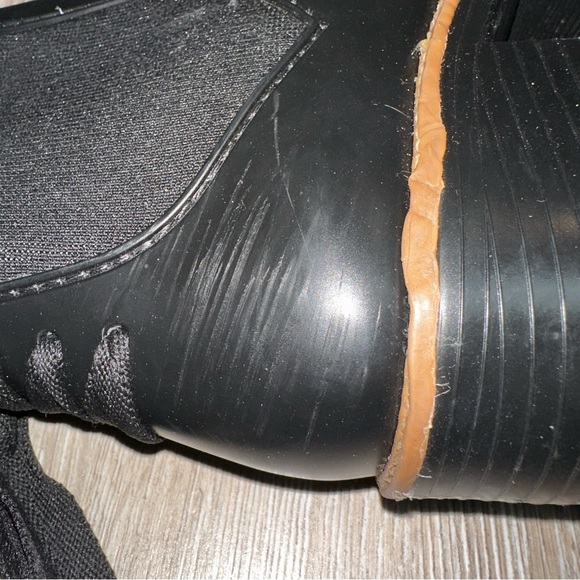 Bernardo Briton Women’s Rain Chelsea Boot Black Size 9 Bow Tie Preppy Casual - Picture 10 of 16